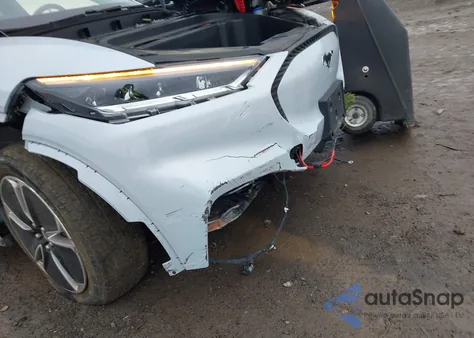 2021 Ford Mustang Mach-E Select из США, поврежденный, VIN 3FMTK1SS9MMA50471